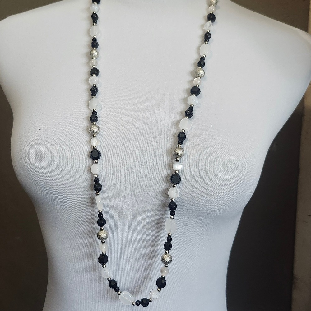 Long Beaded Necklace Black White‎ Silver Tone Fashion Jewelry Charming Charlie